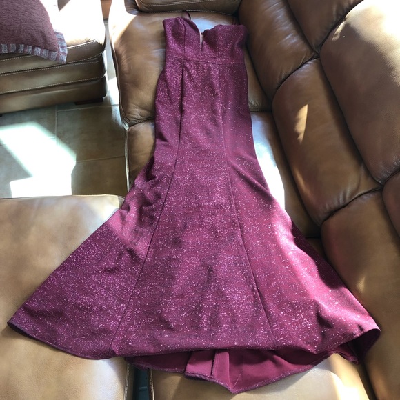 Prom dress only worn once. - Picture 2 of 4